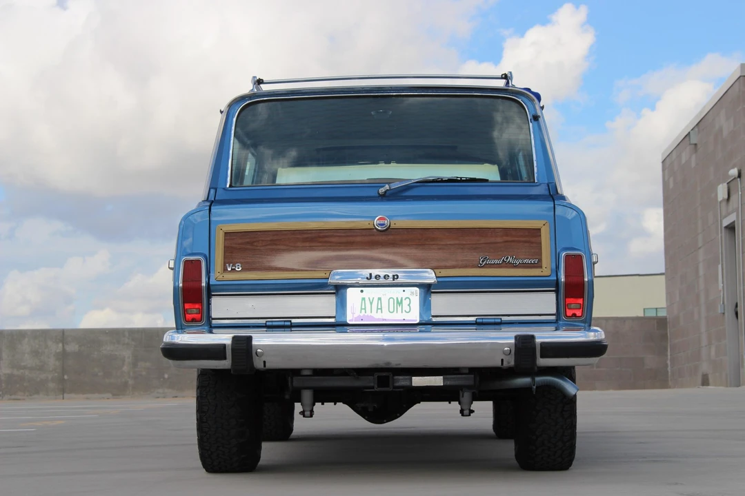 1991 Jeep SJ Grand Wagoneer - Image 16 of 31