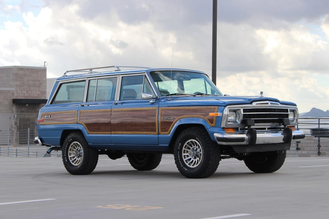 1991 Jeep SJ Grand Wagoneer - Image 12 of 31
