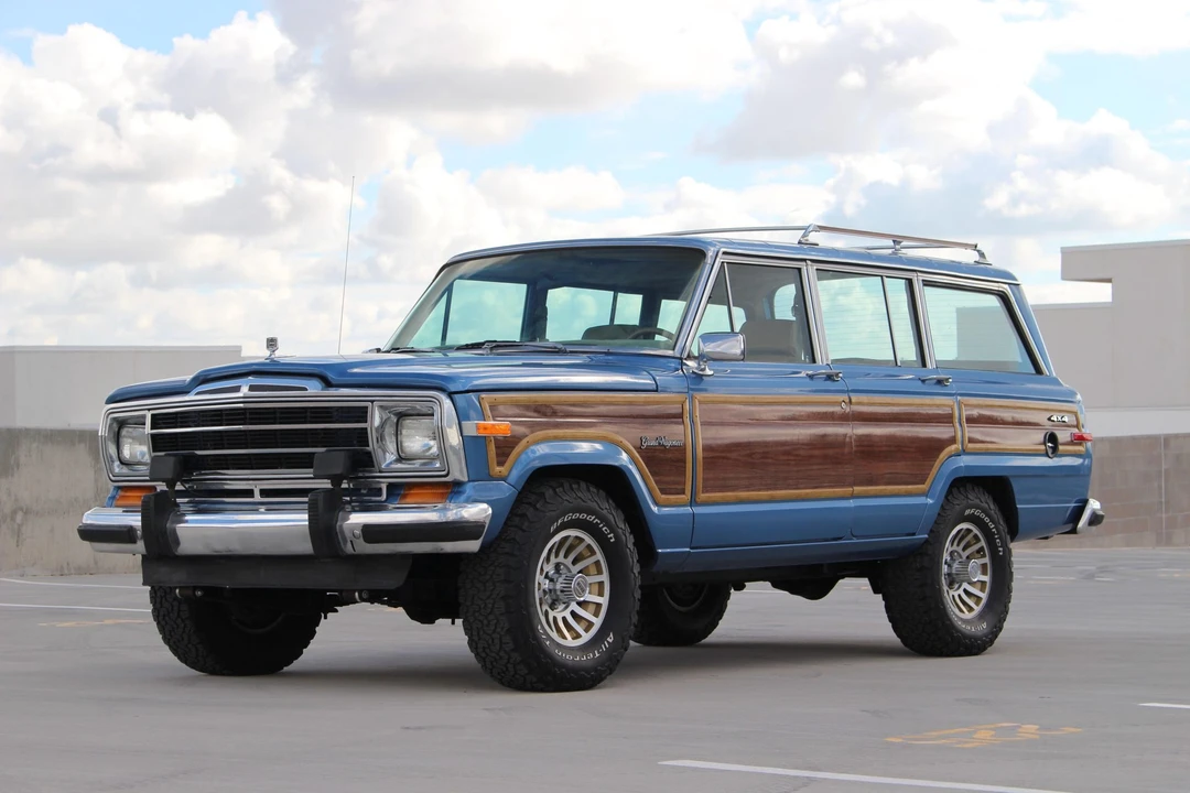 1991 Jeep SJ Grand Wagoneer - Image 14 of 31