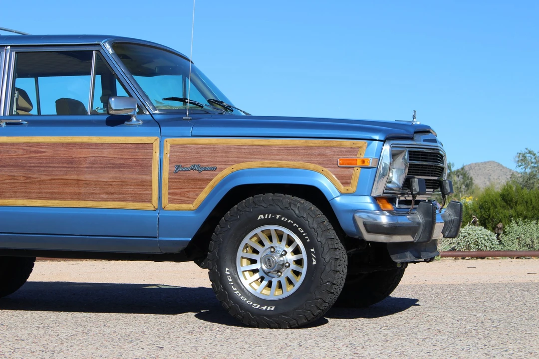 1991 Jeep SJ Grand Wagoneer - Image 23 of 31