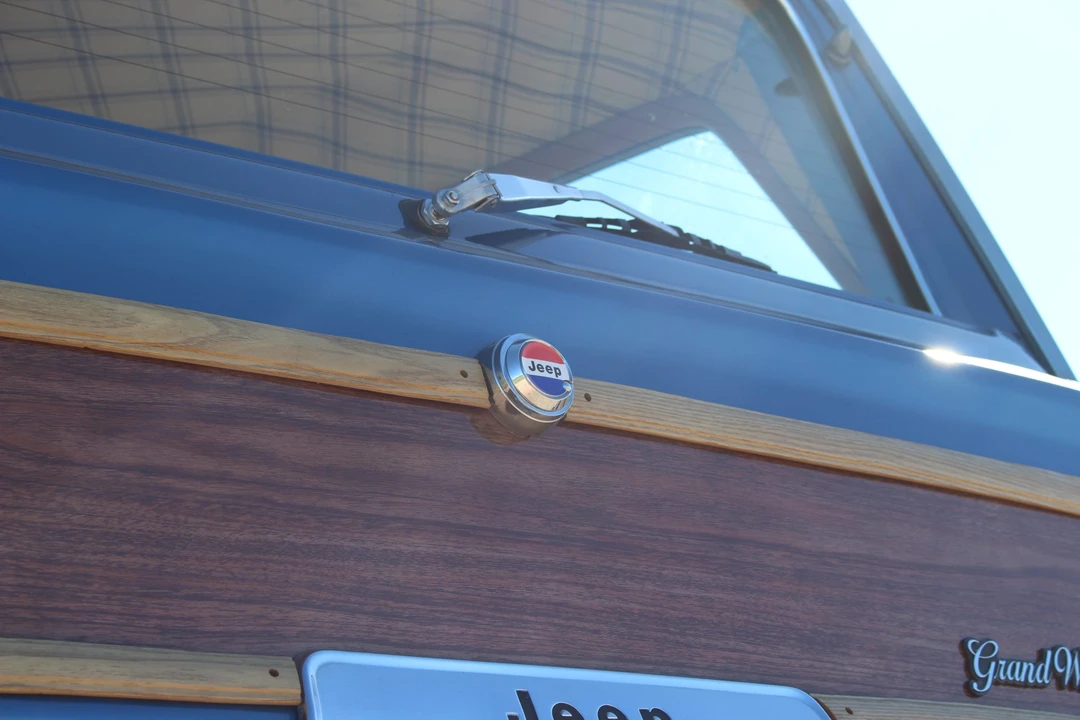 1991 Jeep SJ Grand Wagoneer - Image 31 of 31