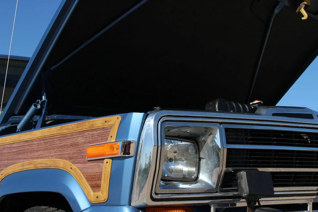1991 Jeep SJ Grand Wagoneer - Image 26 of 31