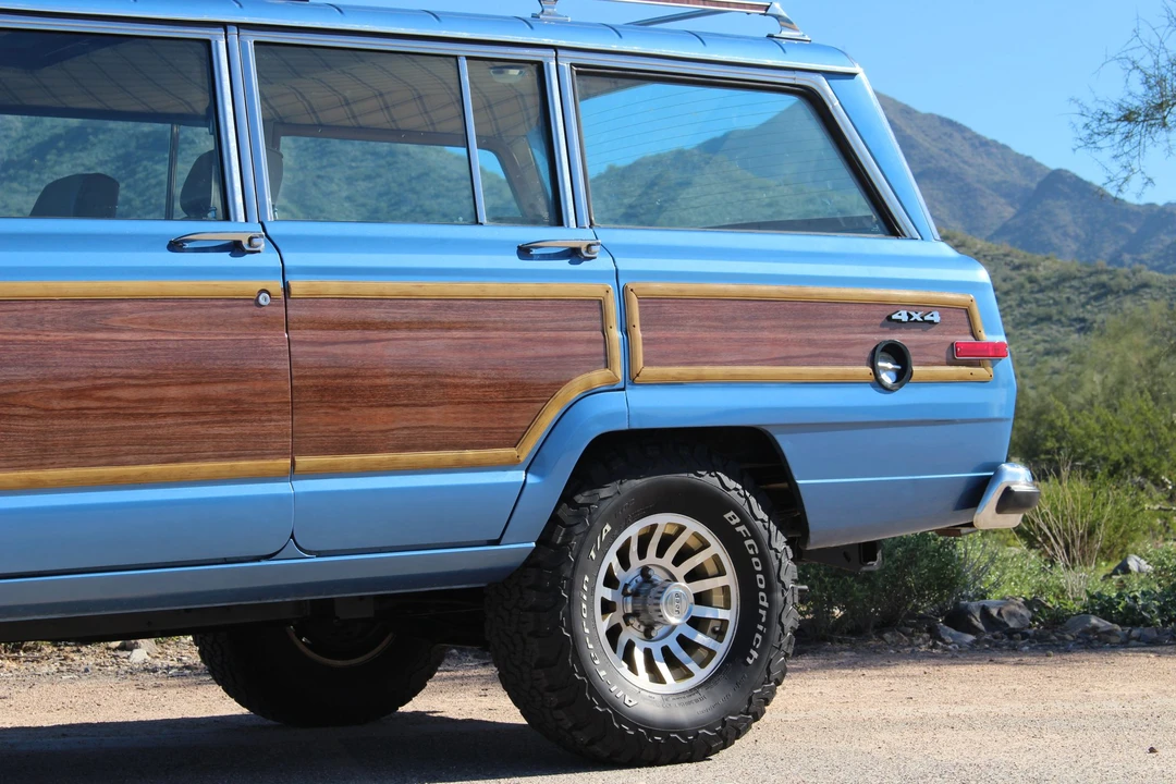 1991 Jeep SJ Grand Wagoneer - Image 30 of 31