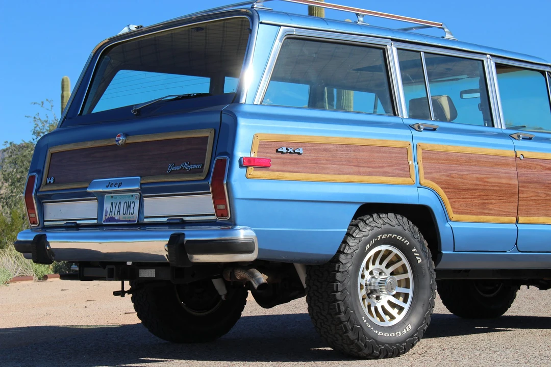 1991 Jeep SJ Grand Wagoneer - Image 20 of 31