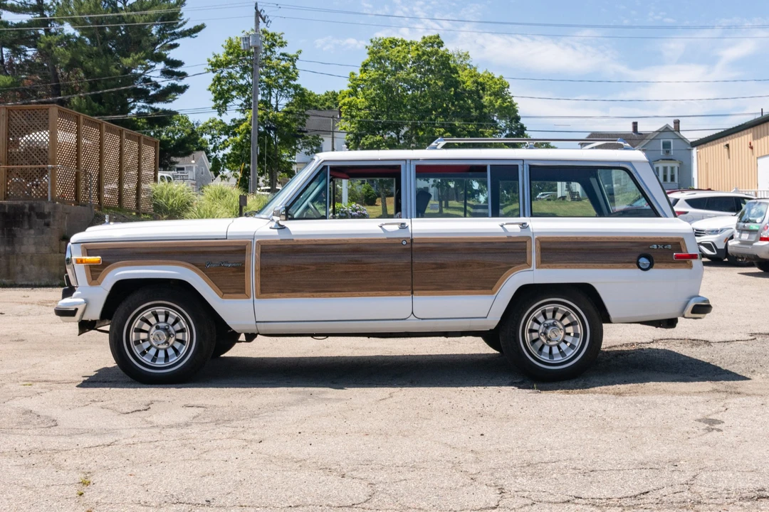 1991 Jeep SJ Grand Wagoneer - Image 3 of 31