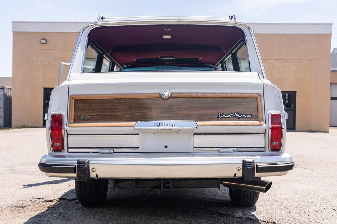 1991 Jeep SJ Grand Wagoneer - Image 6 of 31