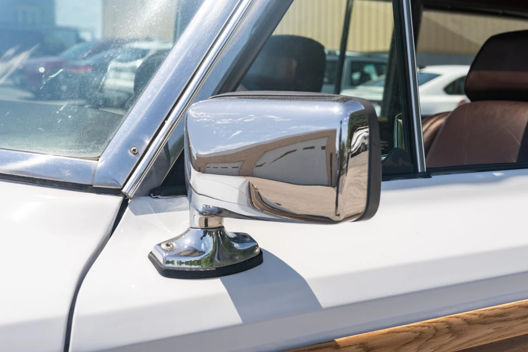 1991 Jeep SJ Grand Wagoneer - Image 24 of 31