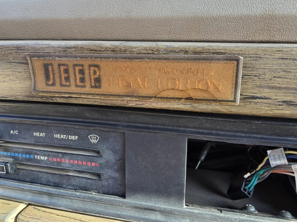1991 Jeep SJ Grand Wagoneer - Image 30 of 31