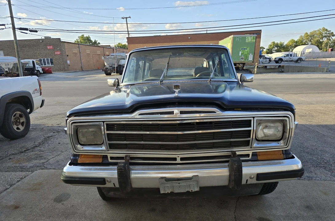 1991 Jeep SJ Grand Wagoneer - Image 3 of 31
