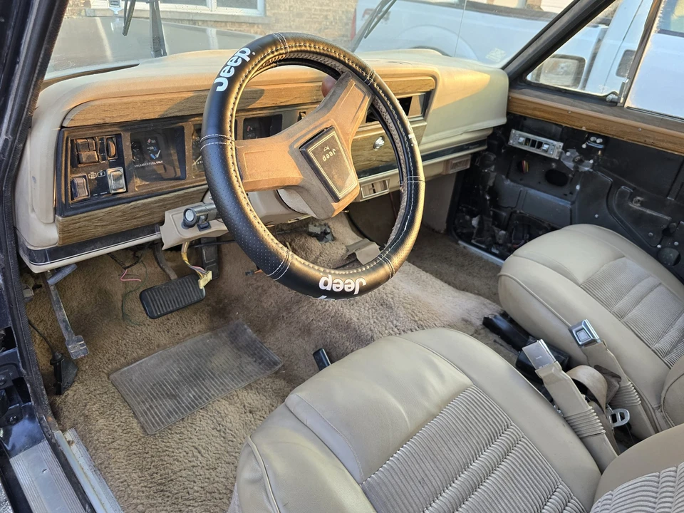 1991 Jeep SJ Grand Wagoneer - Image 25 of 31