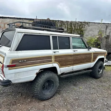1991 Jeep Grand Wagoneer Series I Sport Utility 4D