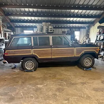 1991 Jeep Grand Wagoneer Series I Sport Utility 4D