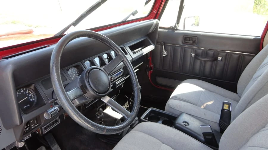 1991 Jeep Renegade - Image 7 of 11