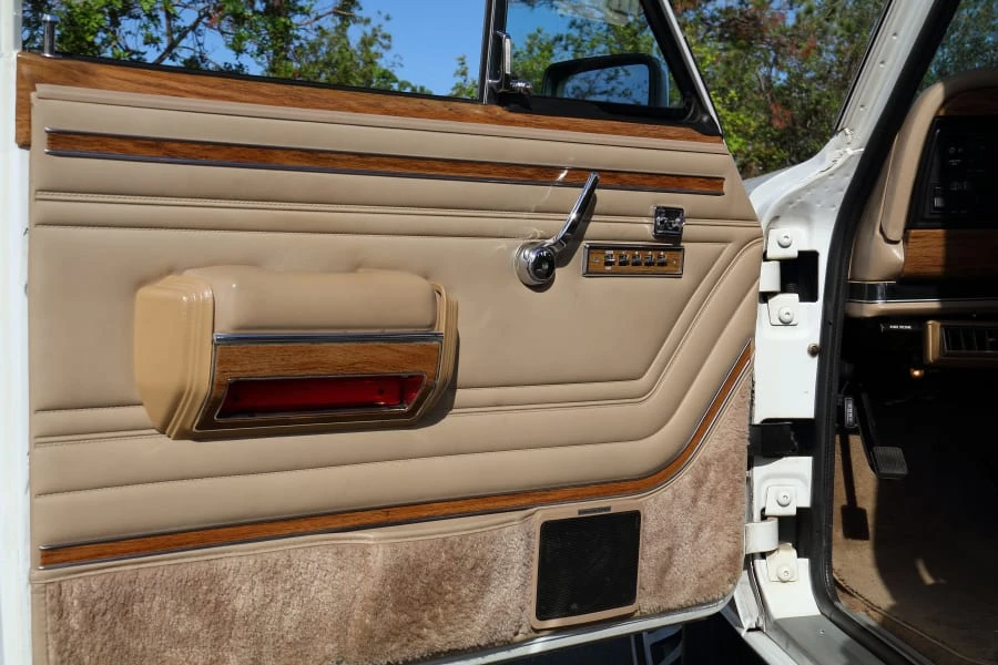 1991 Jeep SJ Wagoneer - Image 24 of 31