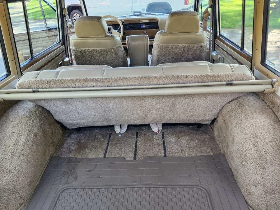 1991 Jeep SJ Wagoneer - Image 8 of 15