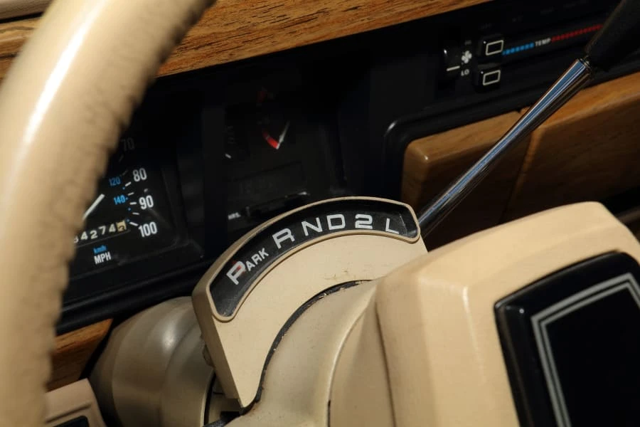 1991 Jeep SJ Wagoneer - Image 30 of 31
