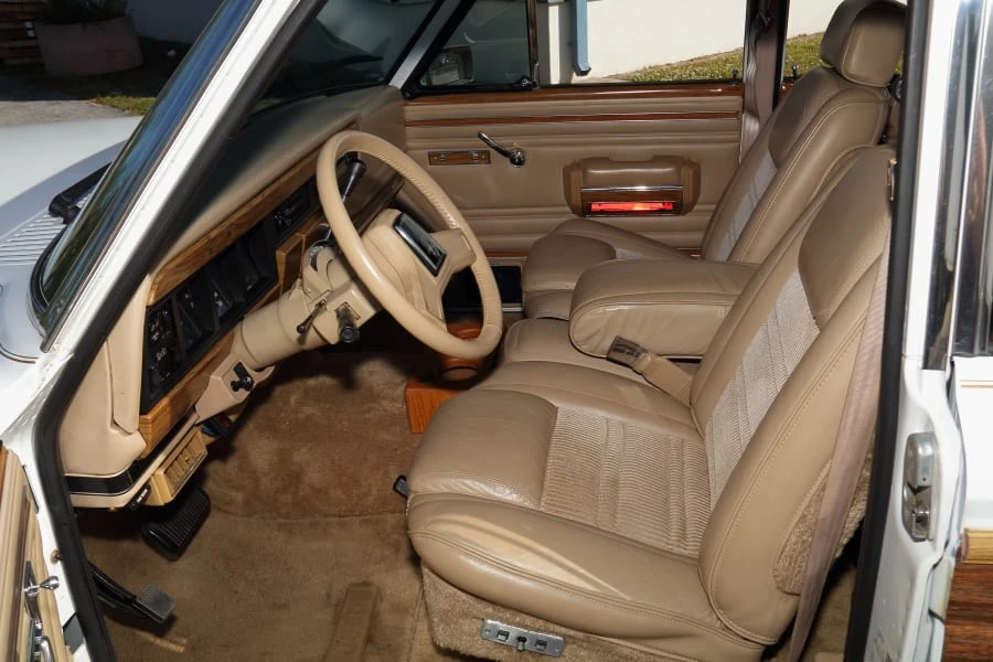 1991 Jeep SJ Wagoneer - Image 22 of 31