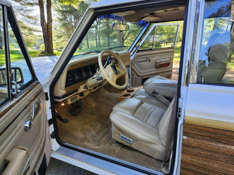 1991 Jeep SJ Wagoneer - Image 6 of 15