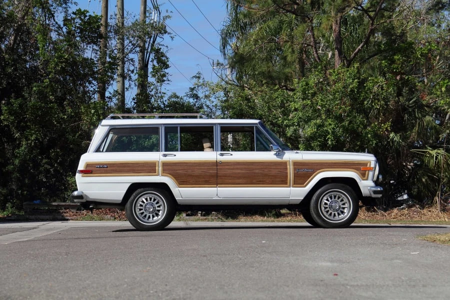 1991 Jeep SJ Wagoneer - Image 9 of 31