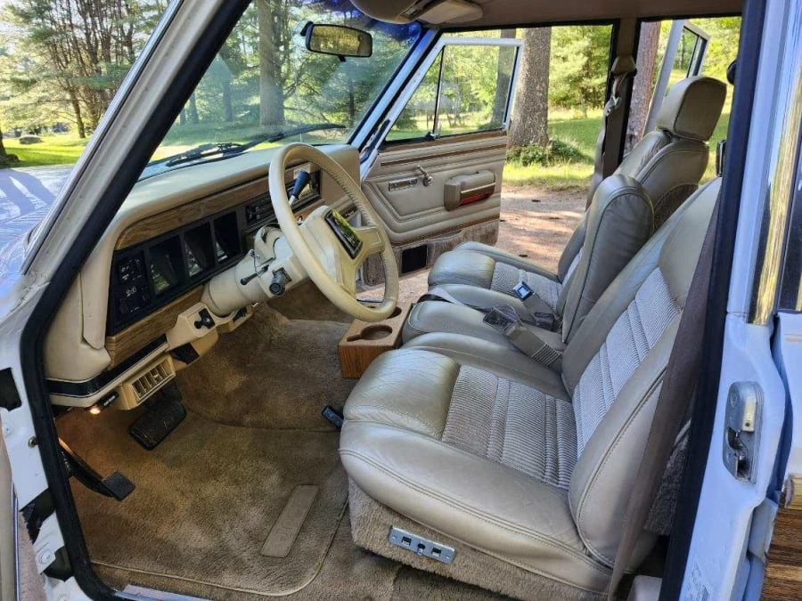 1991 Jeep SJ Wagoneer - Image 5 of 15
