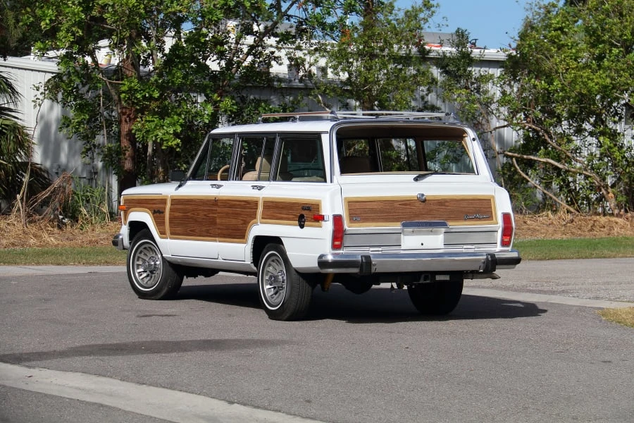 1991 Jeep SJ Wagoneer - Image 17 of 31