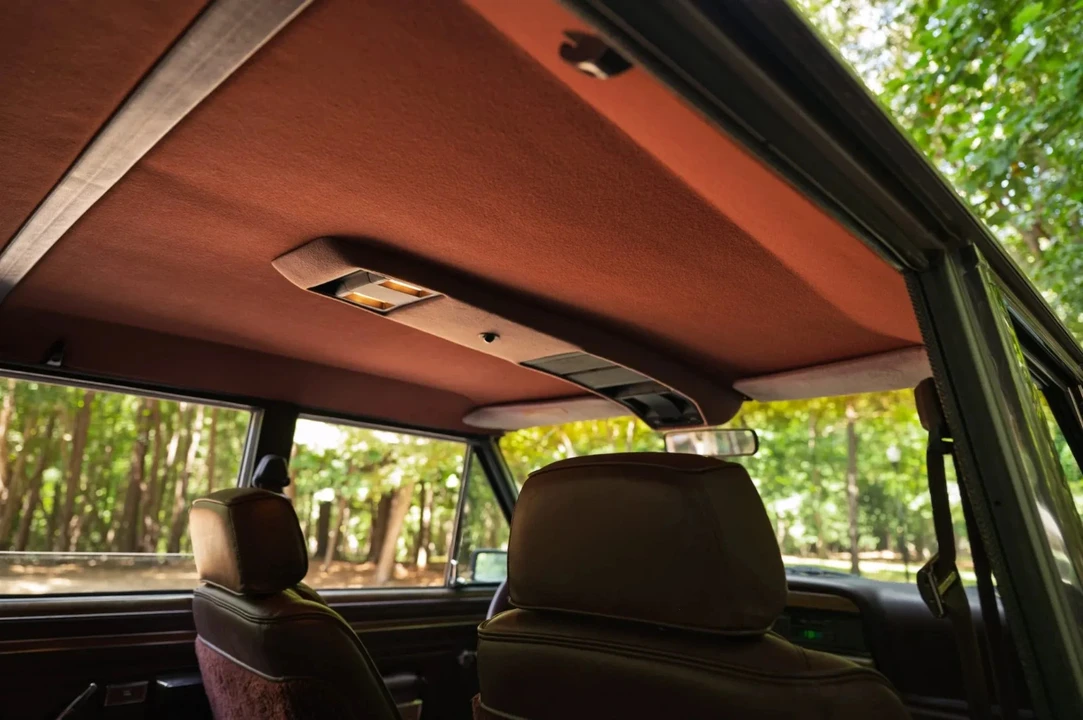 1991 Jeep SJ Wagoneer - Image 13 of 18