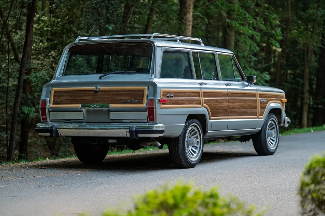 1991 Jeep SJ Wagoneer - Image 5 of 18