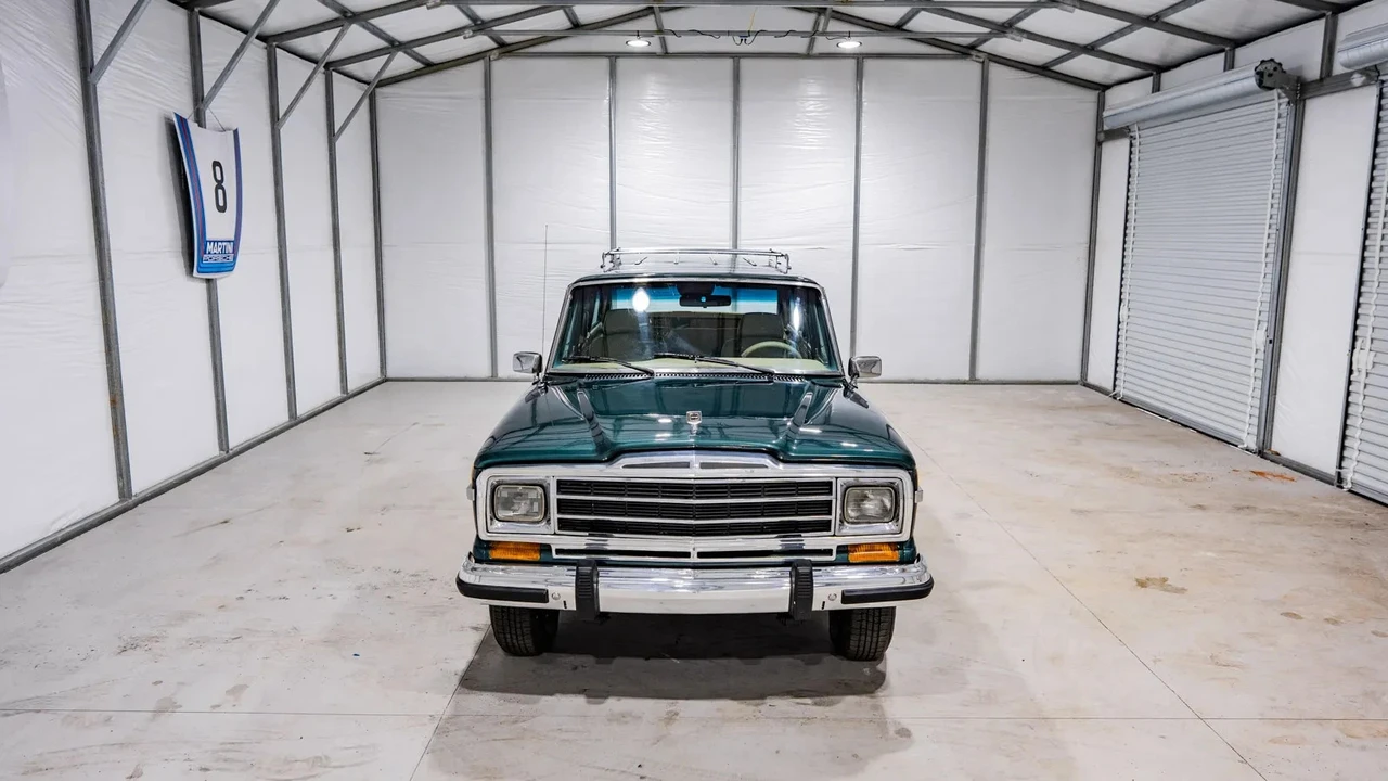 1991 Jeep SJ Wagoneer - Image 9 of 17