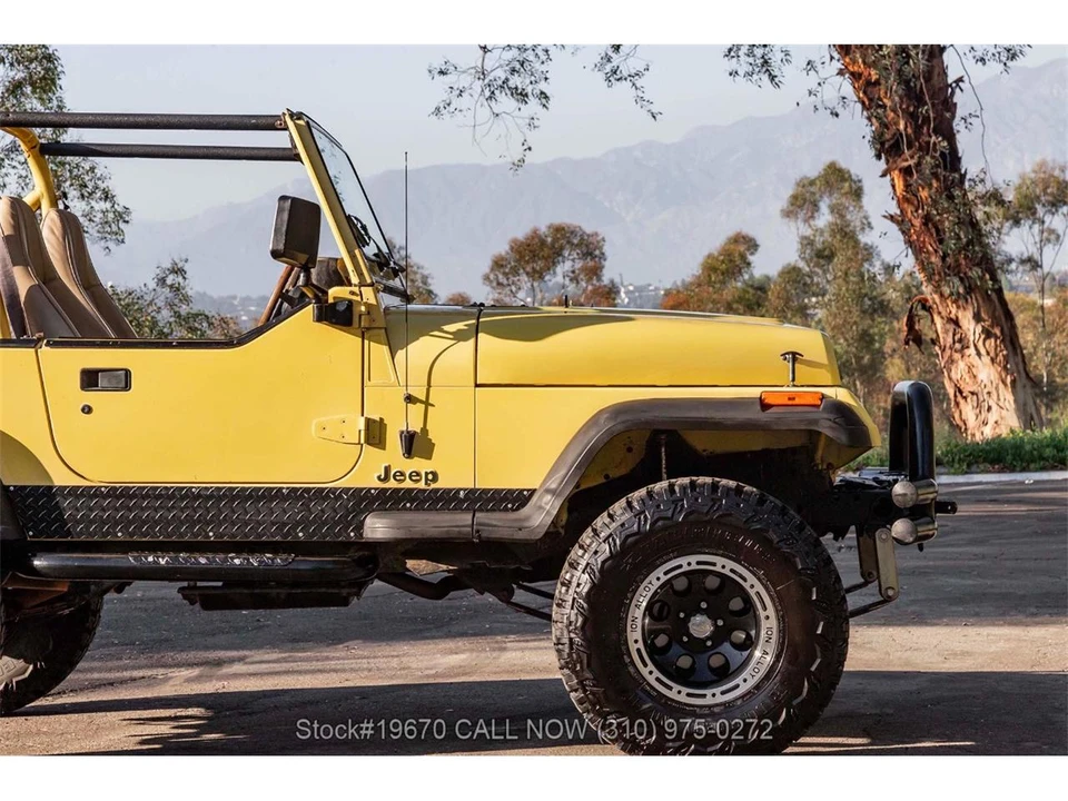 1991 Jeep SJ Wagoneer - Image 21 of 31