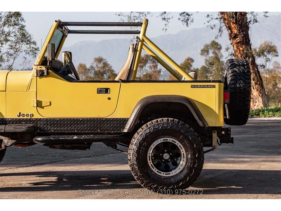 1991 Jeep SJ Wagoneer - Image 25 of 31