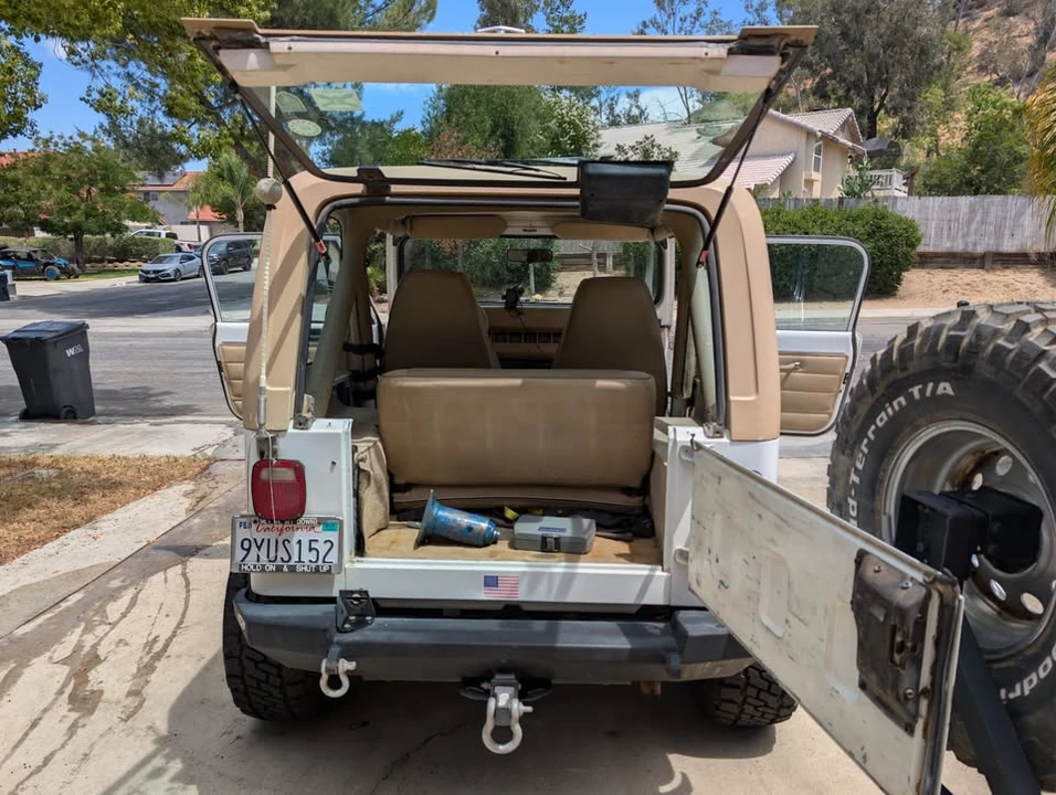 1991 Jeep YJ Wrangler - Image 6 of 13