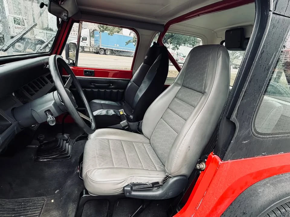 1991 Jeep YJ Wrangler - Image 16 of 19