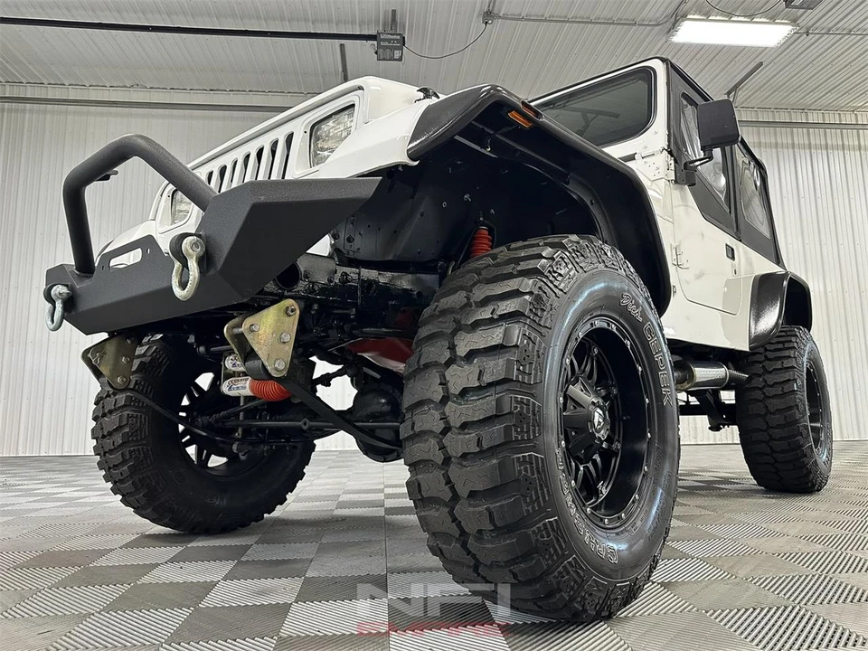 1991 Jeep YJ Wrangler - Image 13 of 31