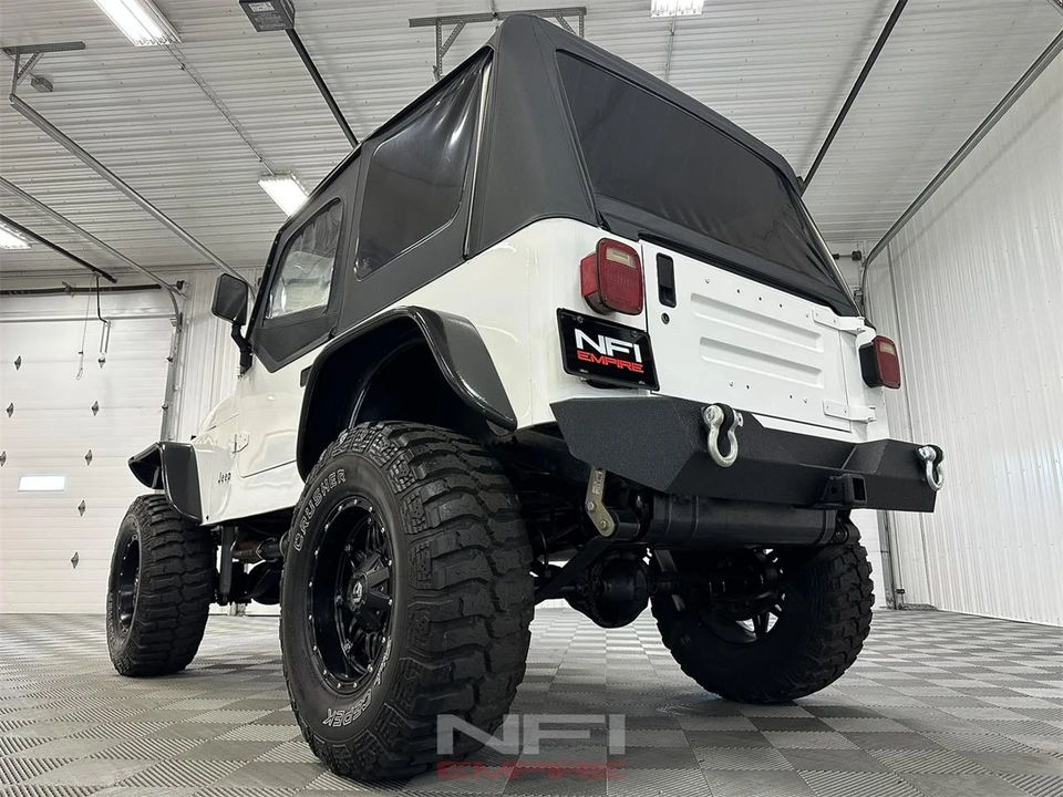 1991 Jeep YJ Wrangler - Image 21 of 31