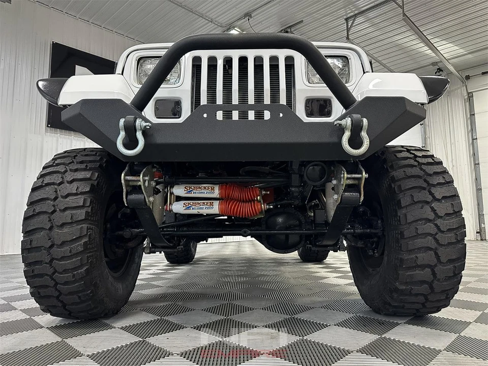 1991 Jeep YJ Wrangler - Image 14 of 31