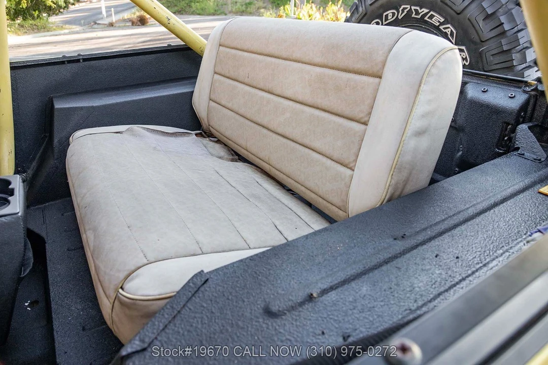 1991 Jeep YJ Wrangler - Image 29 of 31