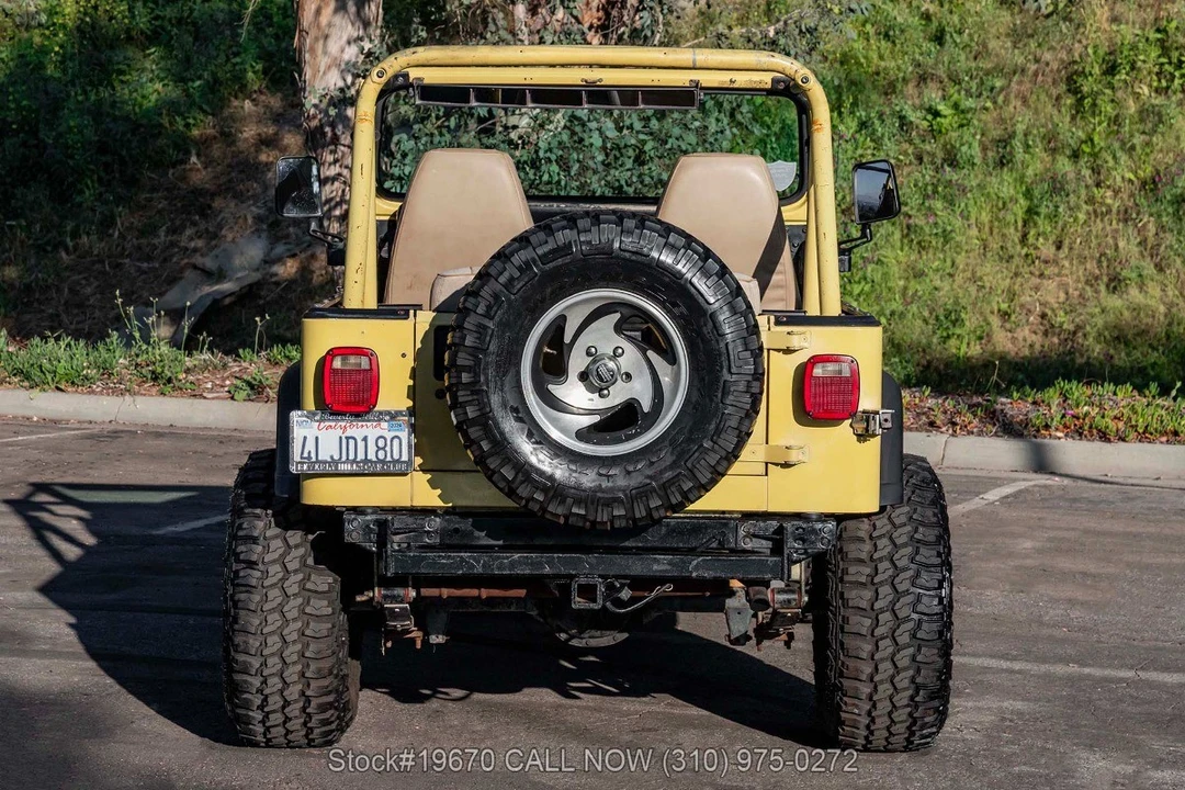 1991 Jeep YJ Wrangler - Image 10 of 31