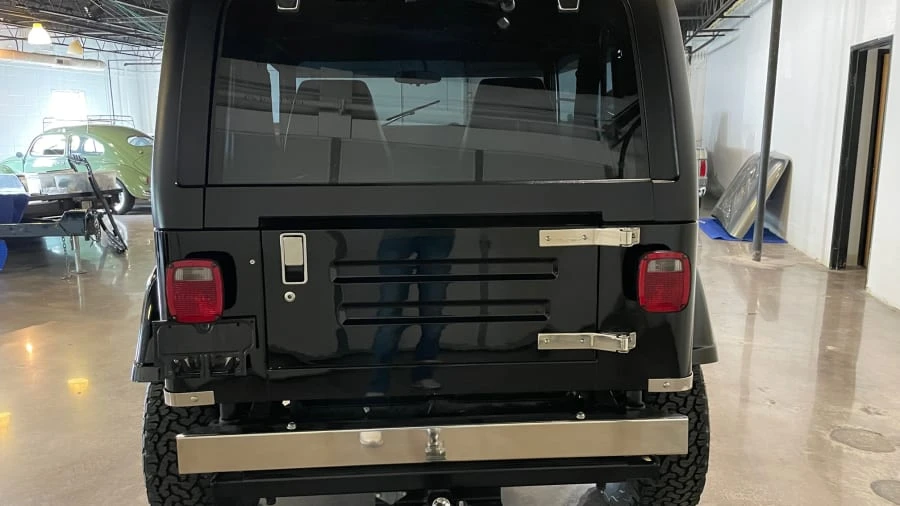 1991 Jeep YJ Wrangler - Image 11 of 12