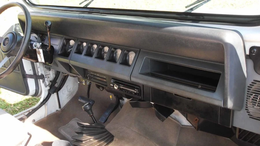 1991 Jeep YJ Wrangler - Image 5 of 20