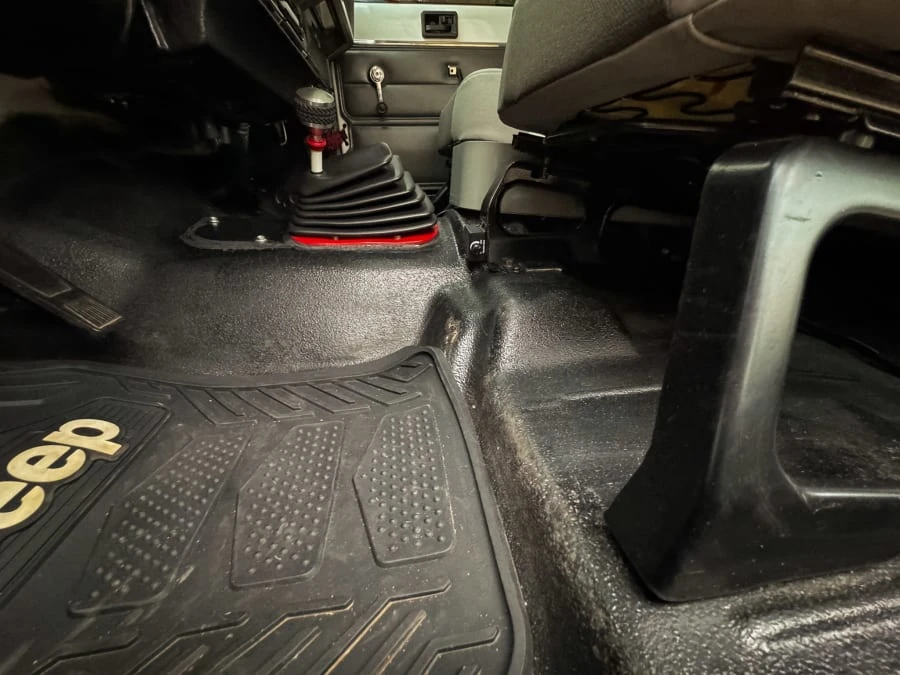 1991 Jeep YJ Wrangler - Image 30 of 31