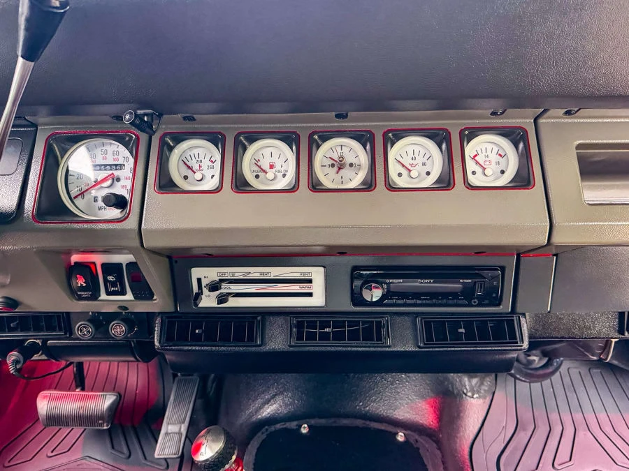 1991 Jeep YJ Wrangler - Image 22 of 31