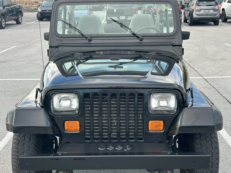 1991 Jeep YJ Wrangler - Image 6 of 31