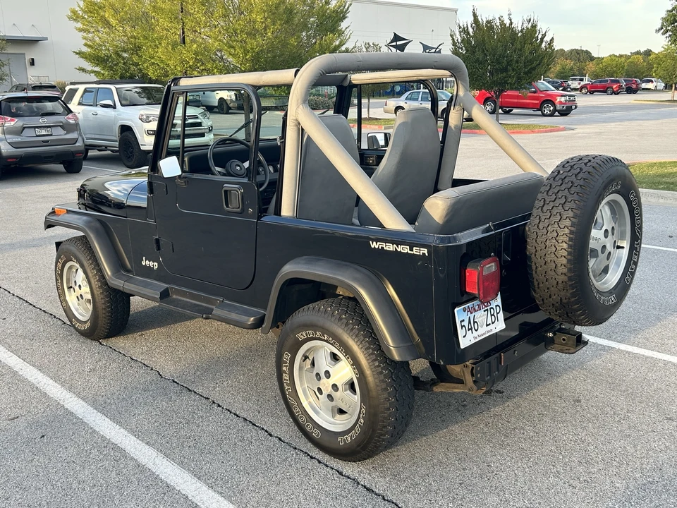 1991 Jeep YJ Wrangler - Image 18 of 31