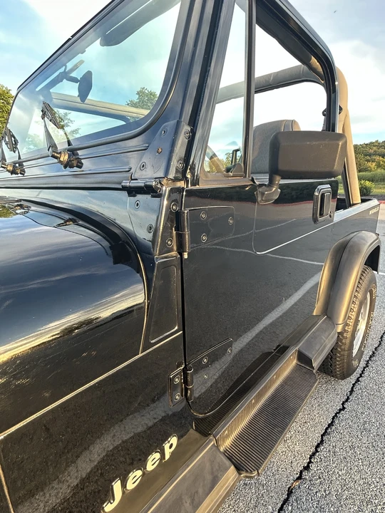 1991 Jeep YJ Wrangler - Image 22 of 31