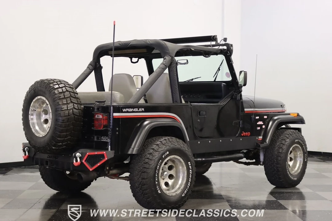 1991 Jeep YJ Wrangler - Image 12 of 21