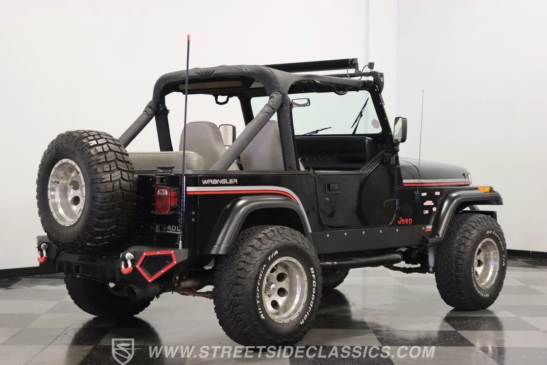 1991 Jeep YJ Wrangler - Image 11 of 12