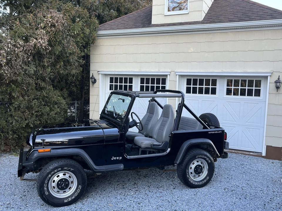 1991 Jeep YJ Wrangler - Image 10 of 31