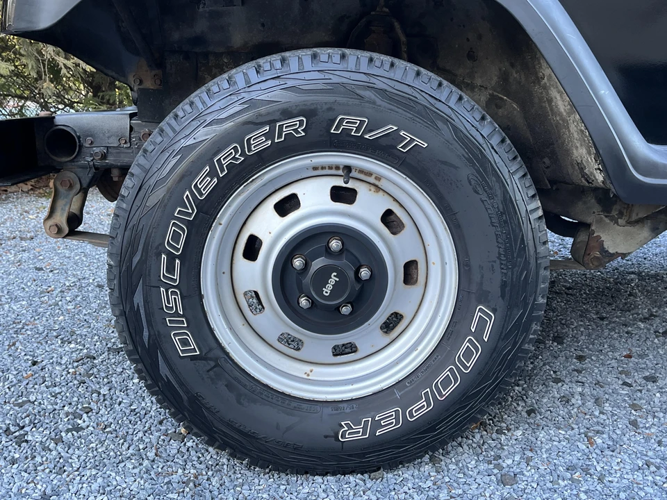 1991 Jeep YJ Wrangler - Image 20 of 31