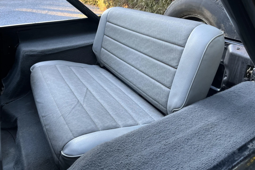 1991 Jeep YJ Wrangler - Image 26 of 31