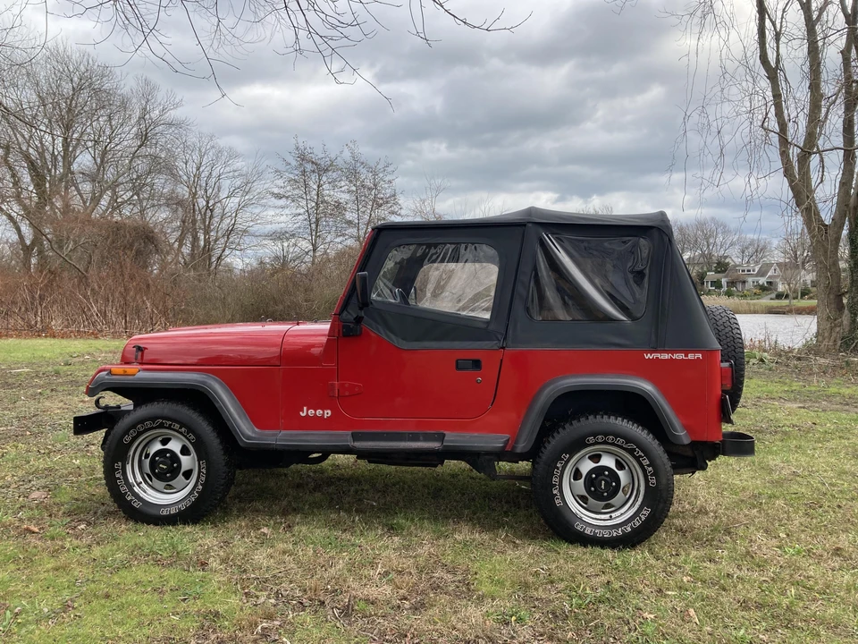 1991 Jeep YJ Wrangler - Image 4 of 31